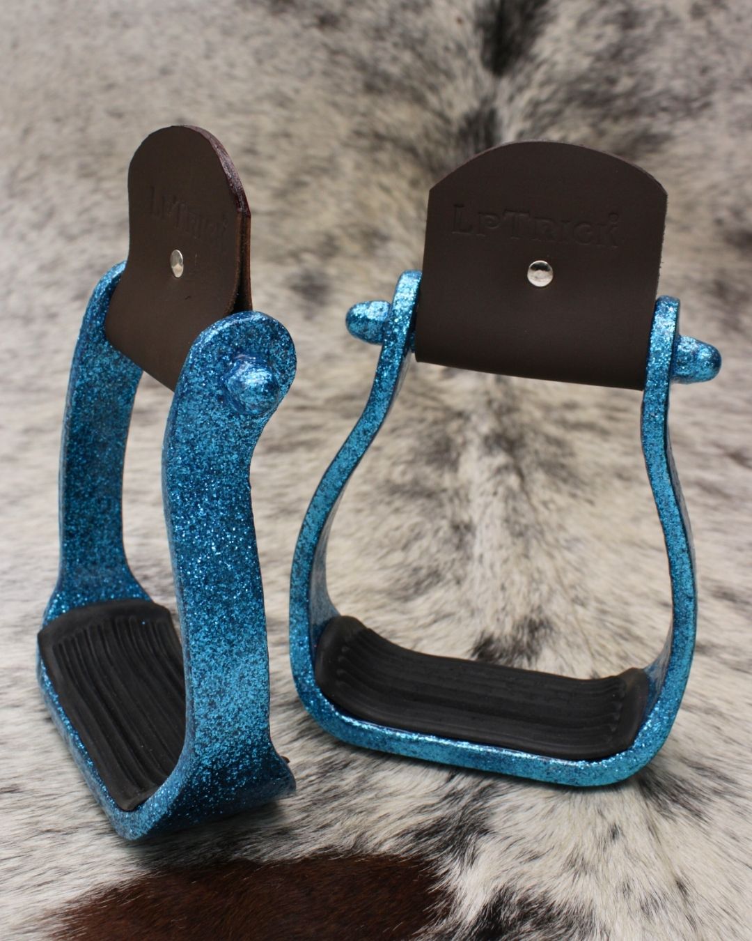 Western stirrups glitter